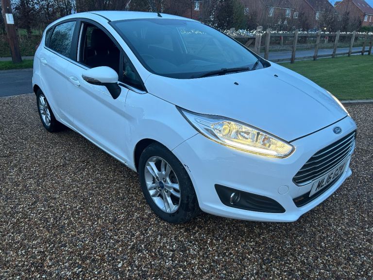 Ford, FIESTA, Hatchback, 2016, Manual, 1498 (cc), 5 doors