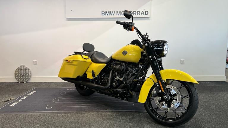 2023 Harley-Davidson Touring Road King FLHR Colour Option (20MY) TOURER Petrol Manual