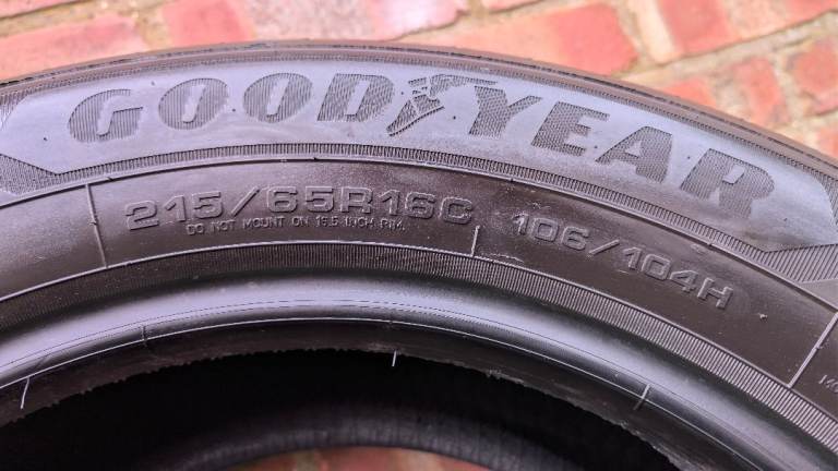 215/65R16C 106/104 H  GOOD YEAR EfficienctGrip Cargo 2 