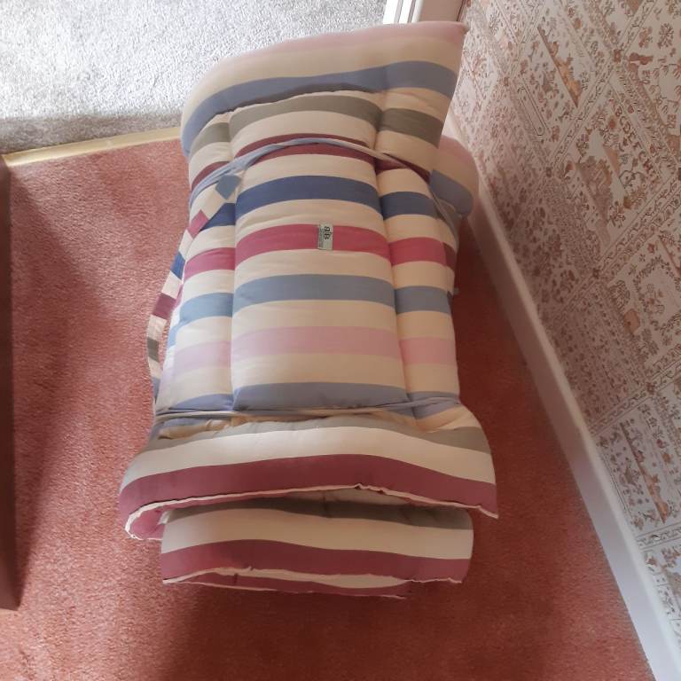 Single roll up floor mattress