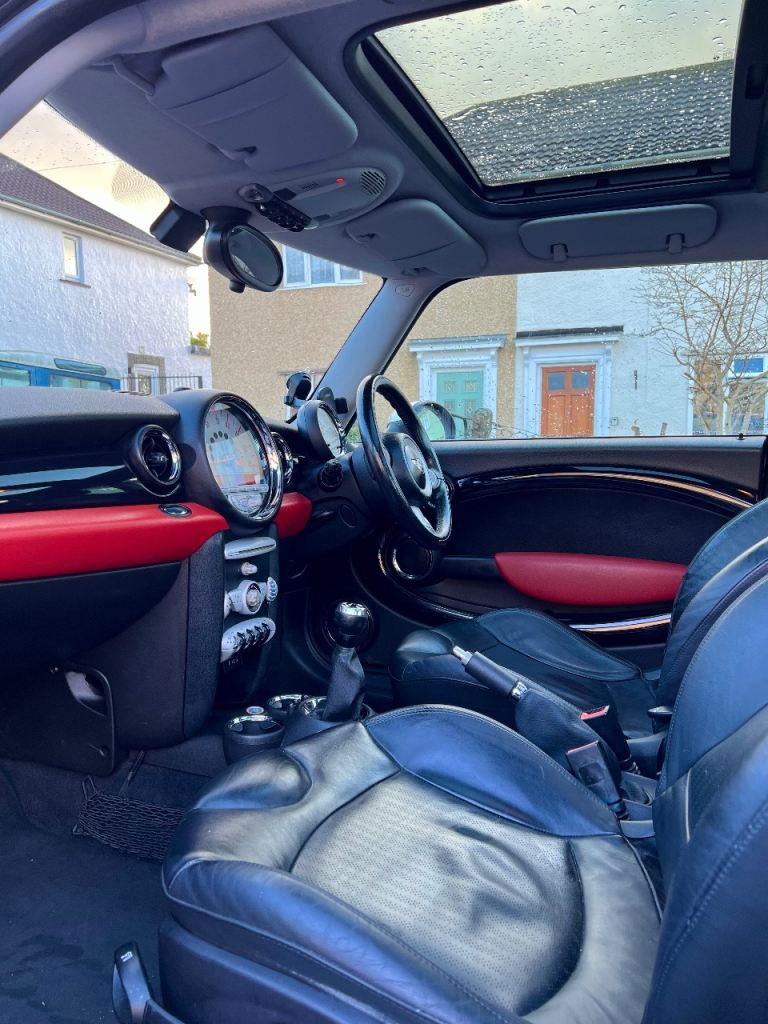 Mini Couper S-Turbocharger Hatchback, 2009, Manual, 1598 (cc), 3 doors