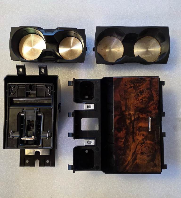 JAGUAR XF MK1 2010 CENTRE CONSOLE DUAL TWIN CUP HOLDER COMPLETE SET