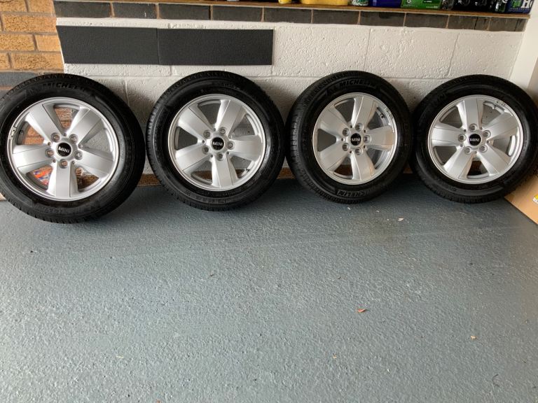 Full set 15” Genuine MINI Heli-Spoke 492 Alloy Wheels, Part No  6855101