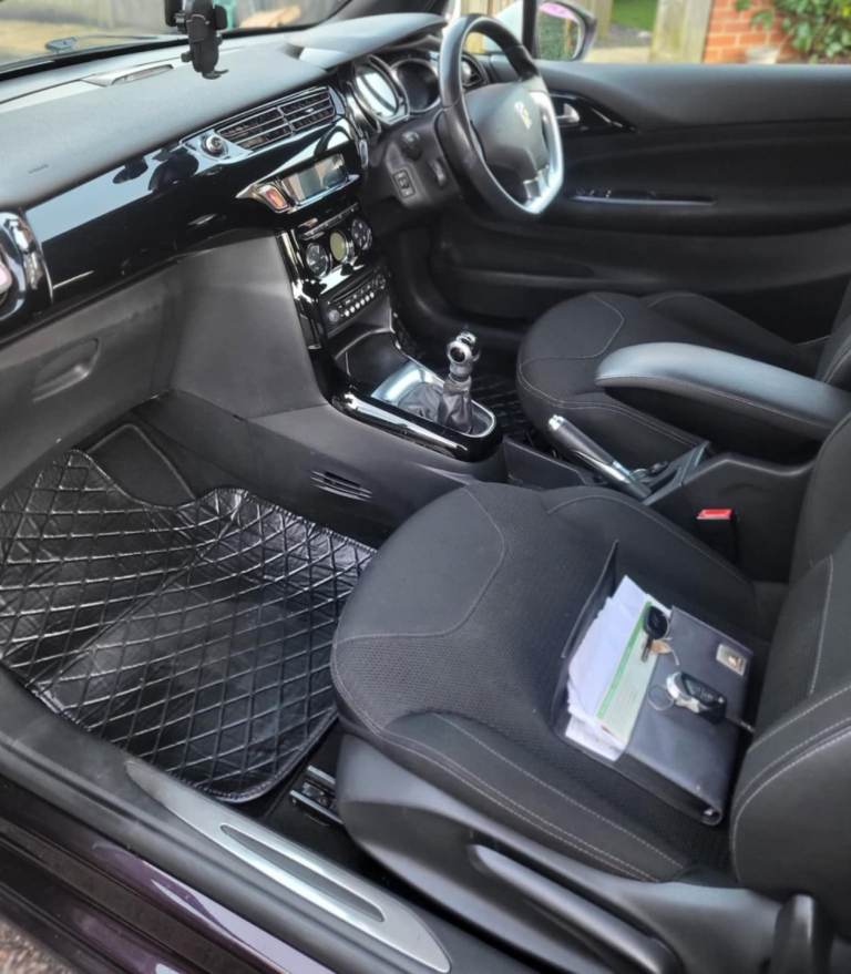 Citroen, DS3, Hatchback, 2014, Manual, 1598 (cc), 3 doors