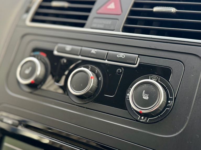 VOLKSWAGEN TOURAN/ 7x SEATER/ FRESH SERVICE & MOT