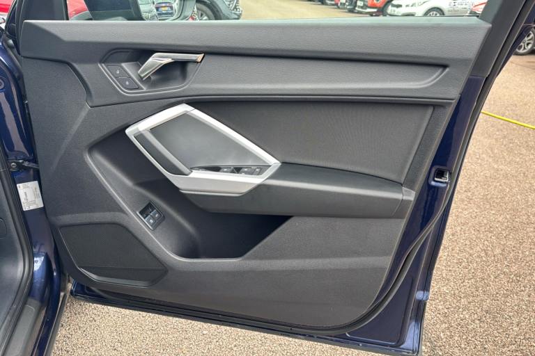  Audi Q3 TFSI e 1.4 Tfsie 45 Technik Suv 5dr Petrol Plug In Hybrid S Tronic