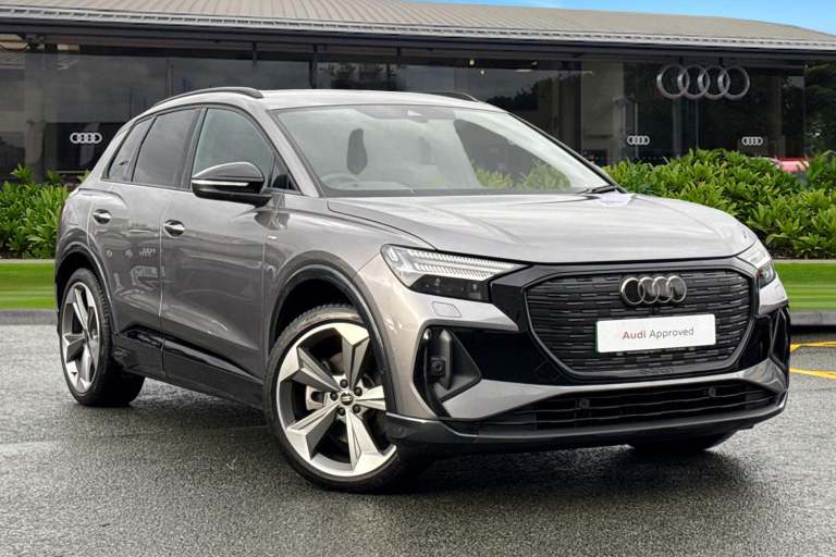 2025 Audi Q4 e-tron Q4  Black Edition 45 e-tron  210,00 kW SUV ELECTRIC Automatic