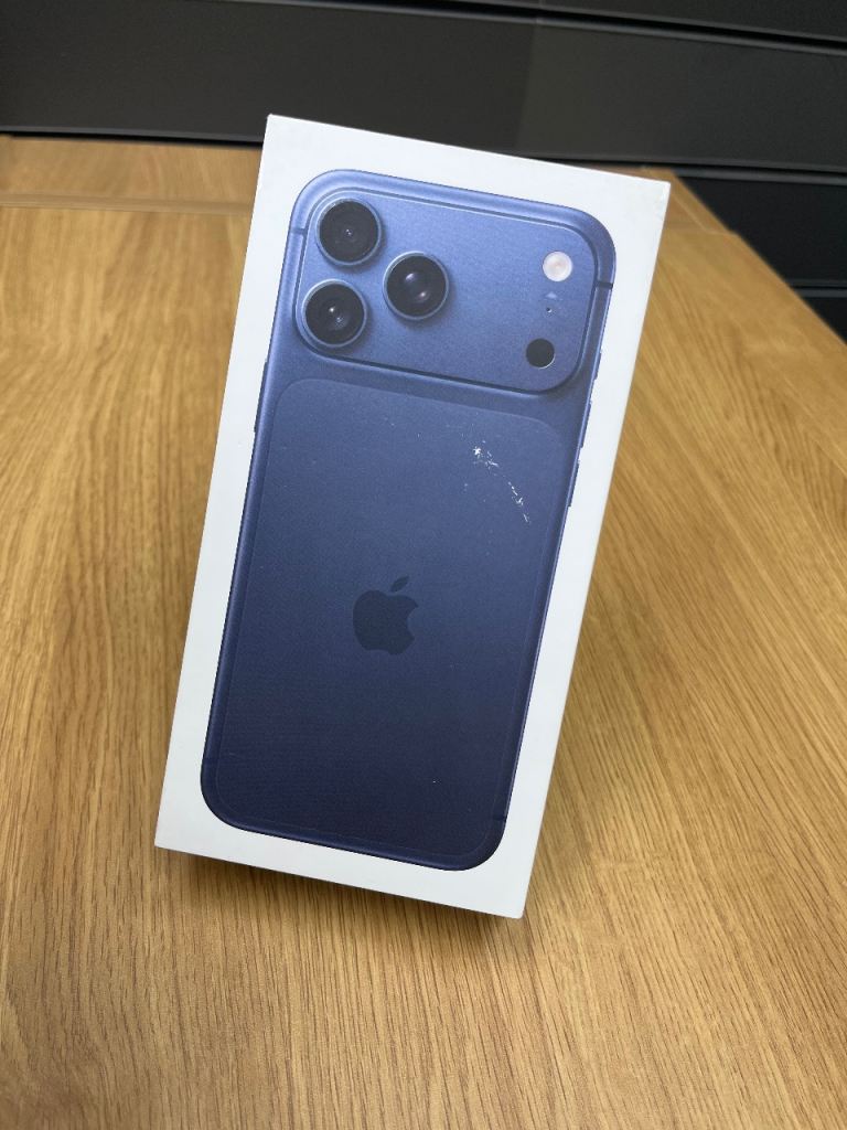 iPhone 17 pro max 