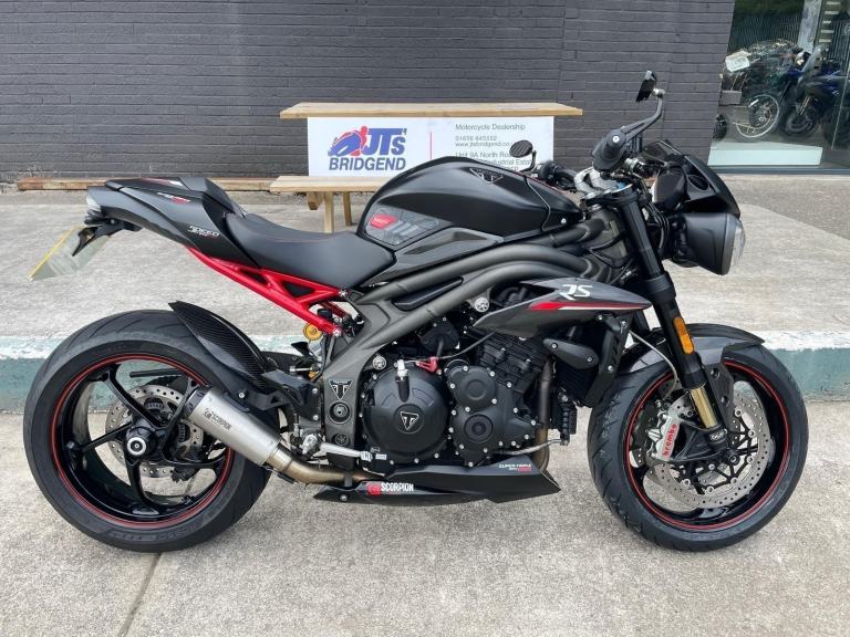 Triumph Speed Triple 1050 RS 2018 in Black