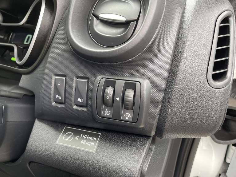 2021 Renault Trafic SL30 ENERGY dCi 120 Business Van PANEL VAN DIESEL Manual