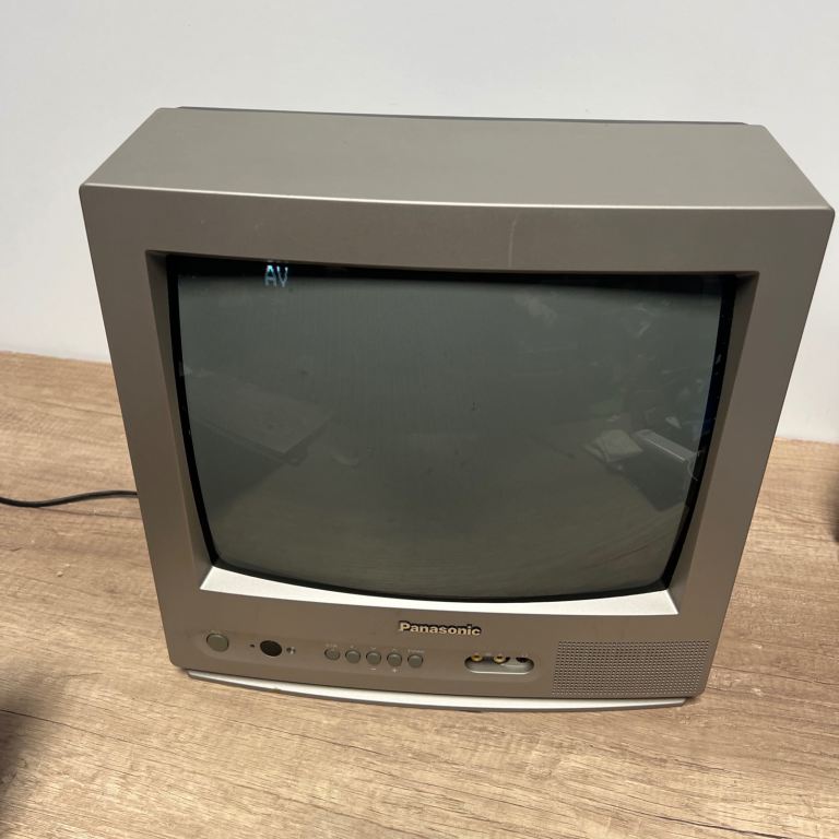Panasonic TX-14JT1 14" CRT Colour TV Retro Gaming Silver