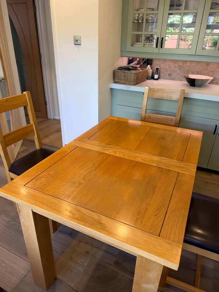 Extendable Dining Table and 4 tables 