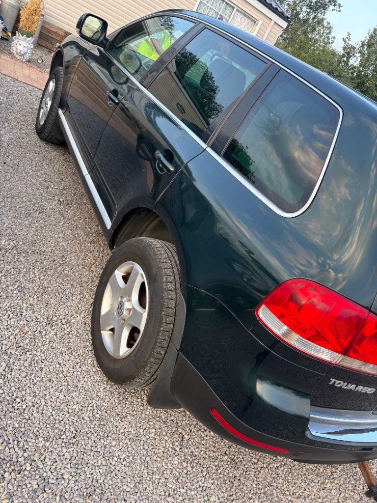 Volkswagen, TOUAREG, Estate, 2004, Semi-Auto, 2490 (cc), 5 doors