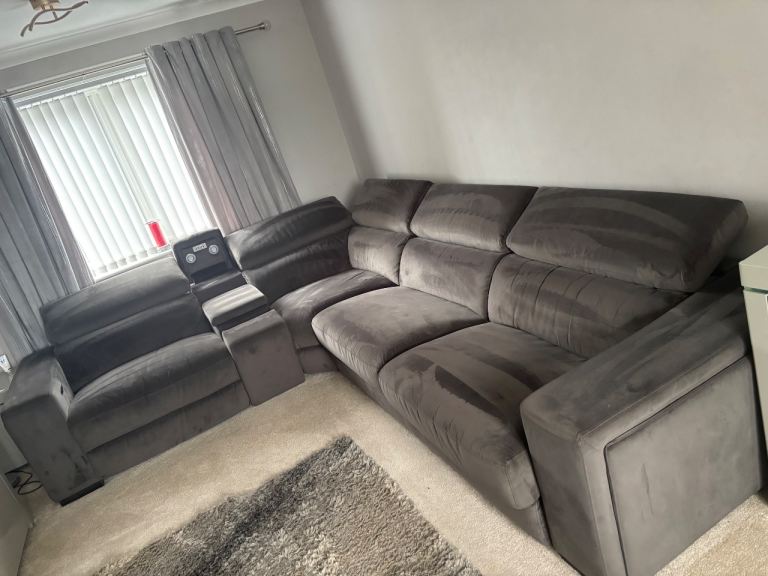 Large Grey Corner Sofa with Recliners – Good Condition