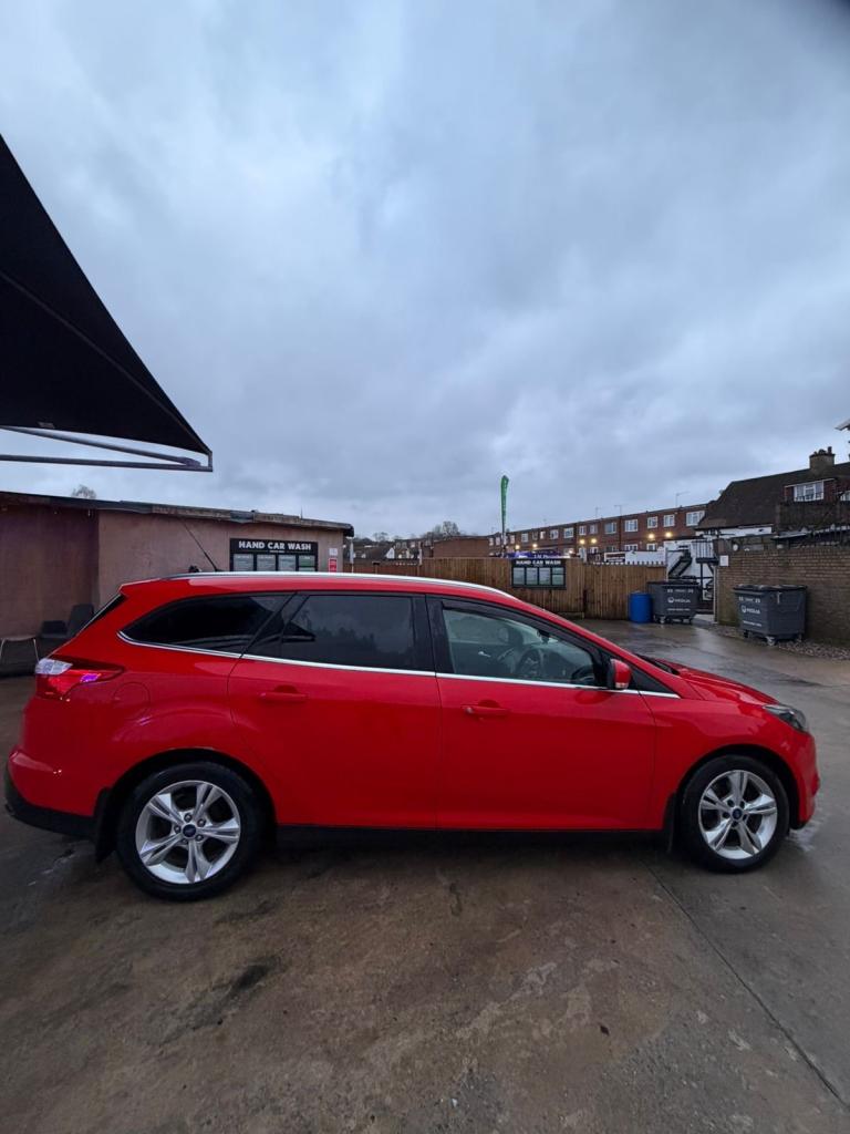 Ford focus estate model 2013 for sale 