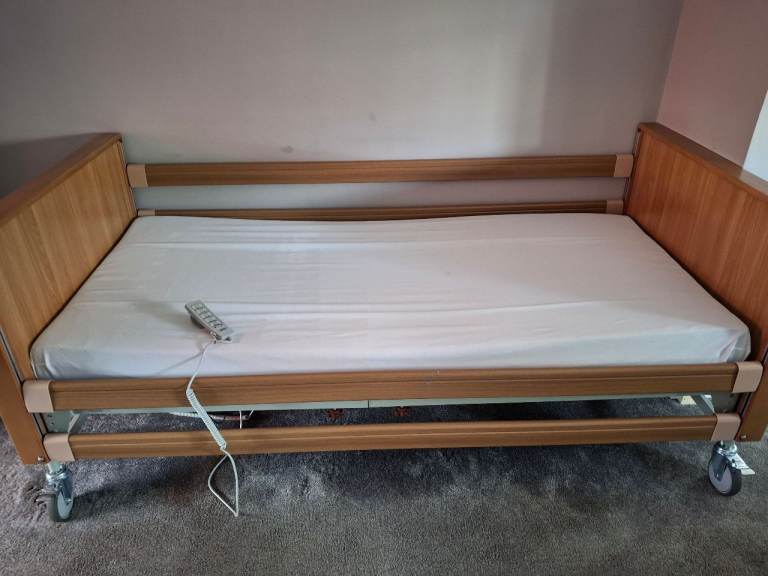 Alerta Mobility Adjustable Single Bed with Mattress