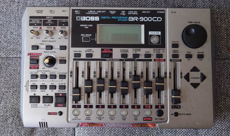 BOSS BR-900CD Digital Recording Studio – Good Condition
