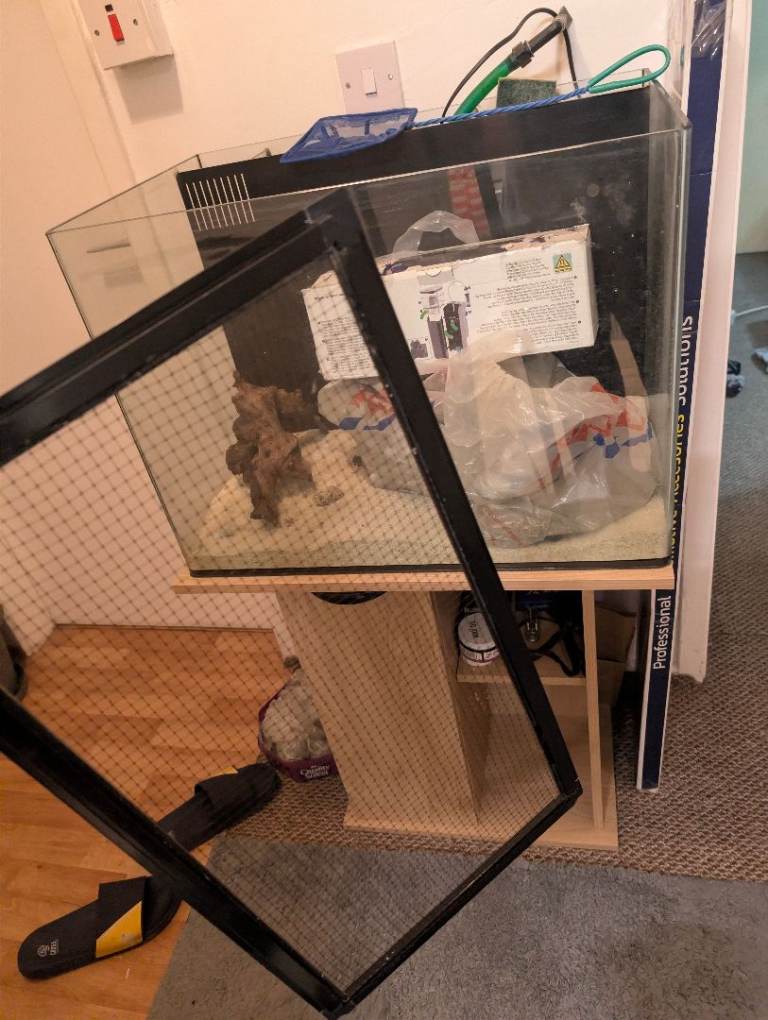 Complete Marine / Reef Aquarium Setup – 100L Aqua One + Kessil + Jebao