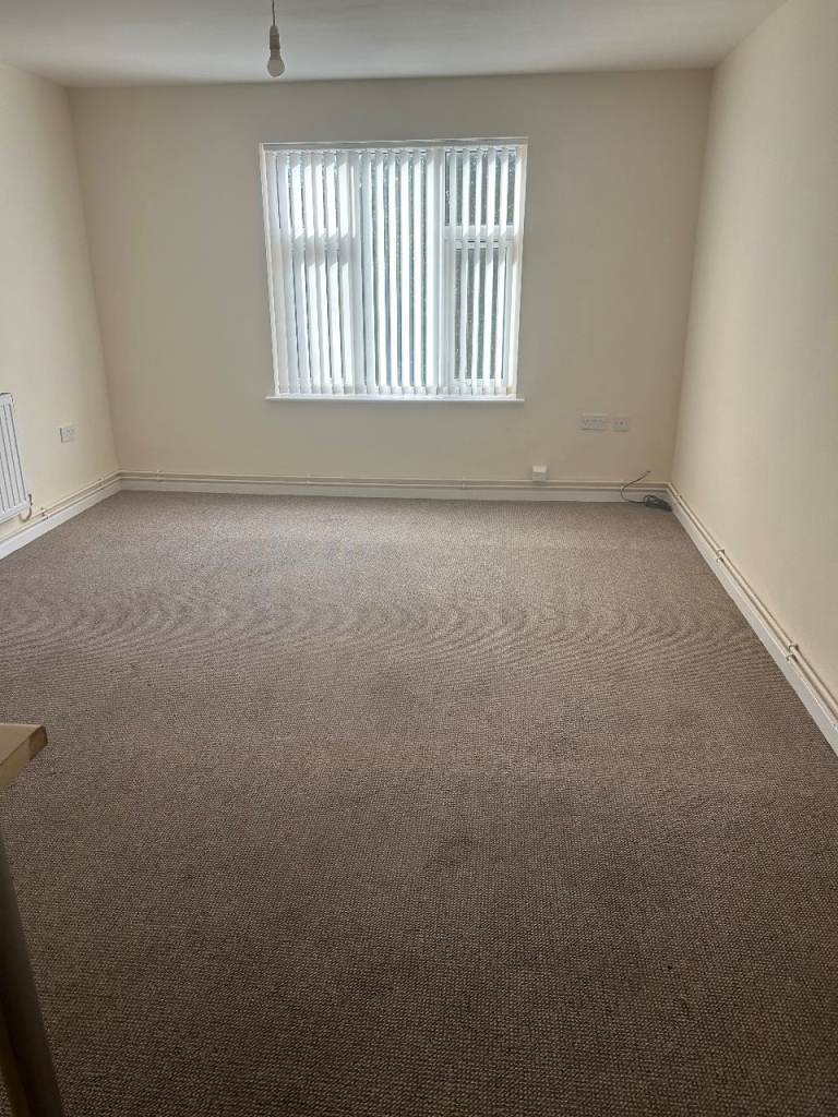 1 Bedroom Flat for rent *L6 AREA**