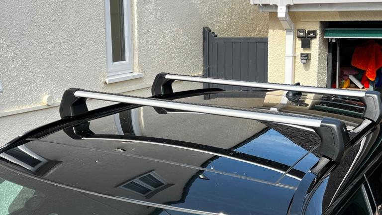Roof Bars For A Range Rover Velar