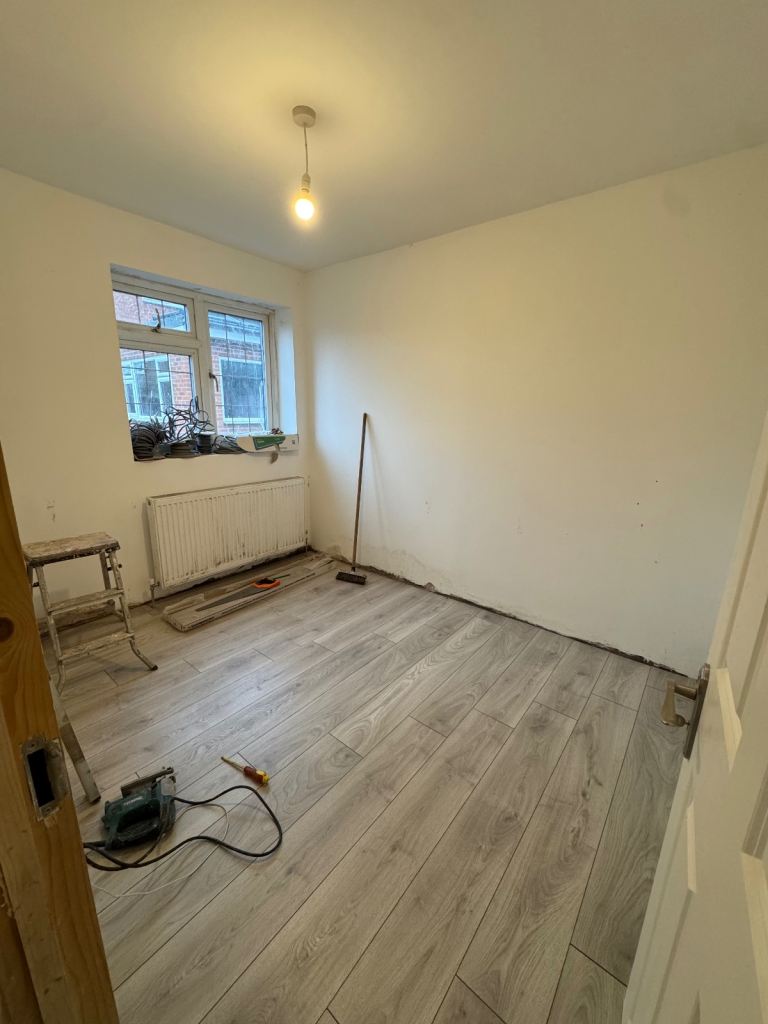 2 bedroom property to rent (Bills Inc)