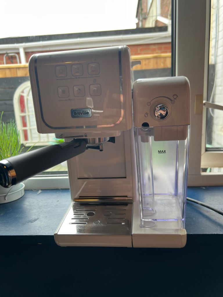 Brevillia Coffee Machine – Cream, Good Condition