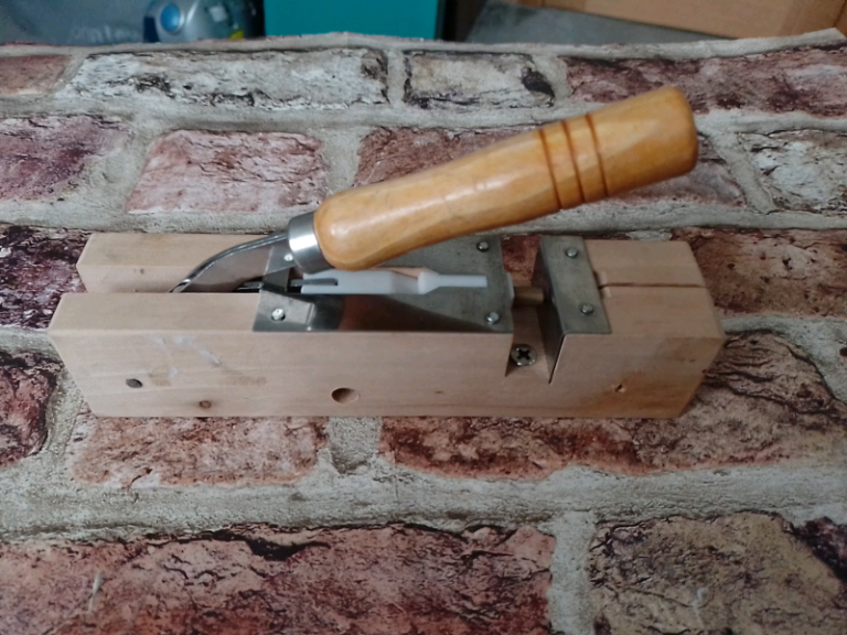 Thornes Beehive Frame Eyelet Punch Machine - Beekeeping Tool - New-