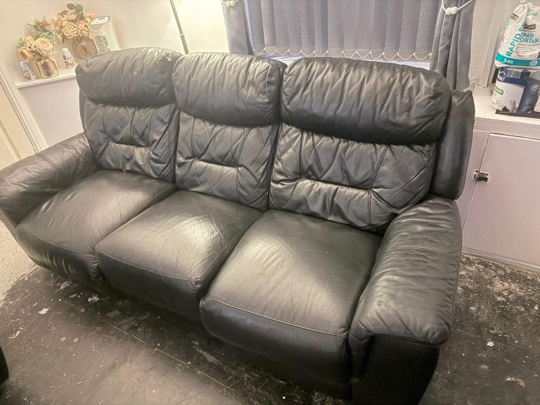 2x black sofas free