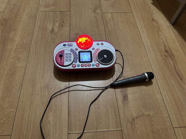 VTech Kidi Super Star DJ, Kids Microphone Toy with Songs lights stand