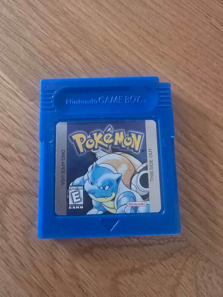 Pokemon blue gameboy game 