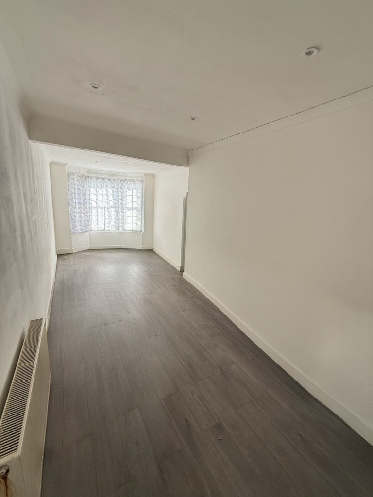 3 bedroom house in Harrow, HA2