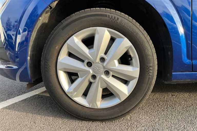 2023 Dacia Sandero 1.0 TCe Expression Hatchback 5dr Petrol Manual Euro 6 (s/s) (90 ps) Hatchback ...