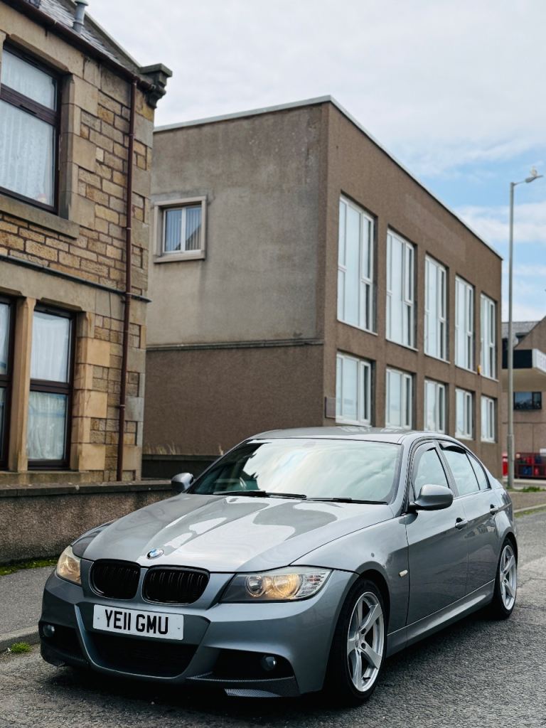 BMW, 3 SERIES, Saloon, 2011, Manual, 1995 (cc), 4 doors