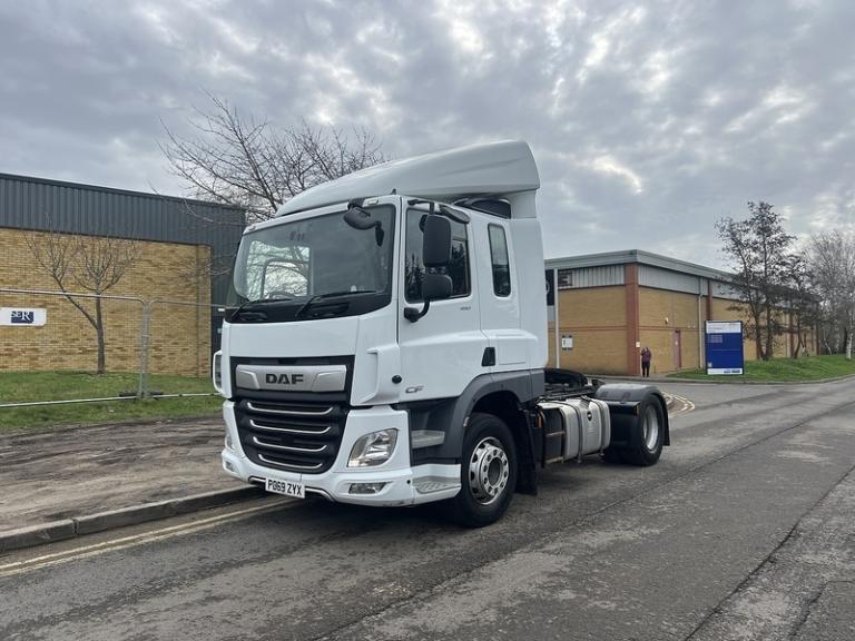 2019 DAF TRUCKS CF 0.0 Tractor Unit Diesel 4x2 NA DIESEL Automatic
