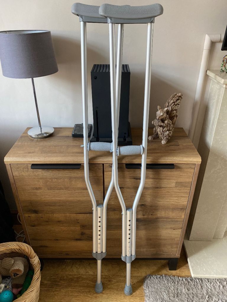 Aluminium Underarm Crutches - Adult, Max 160kg