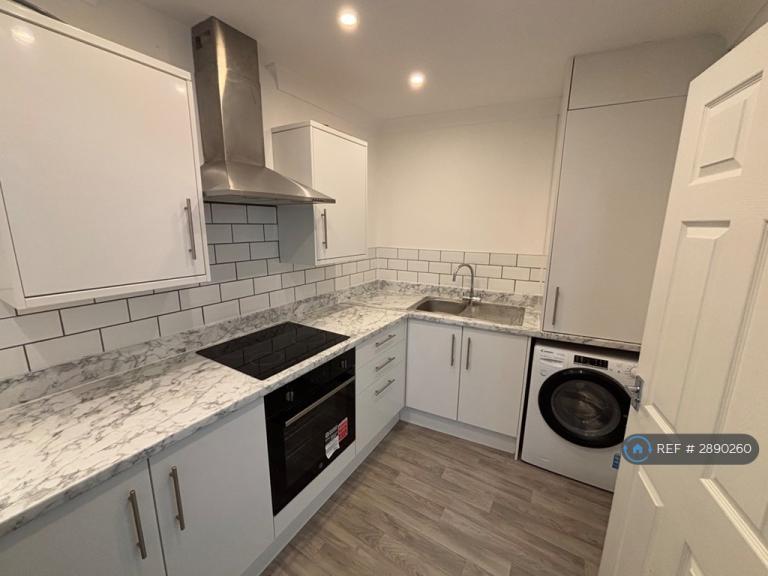 2 bedroom flat in Bethcar Street, Ebbw Vale, NP23 (2 bed) (#2890260)