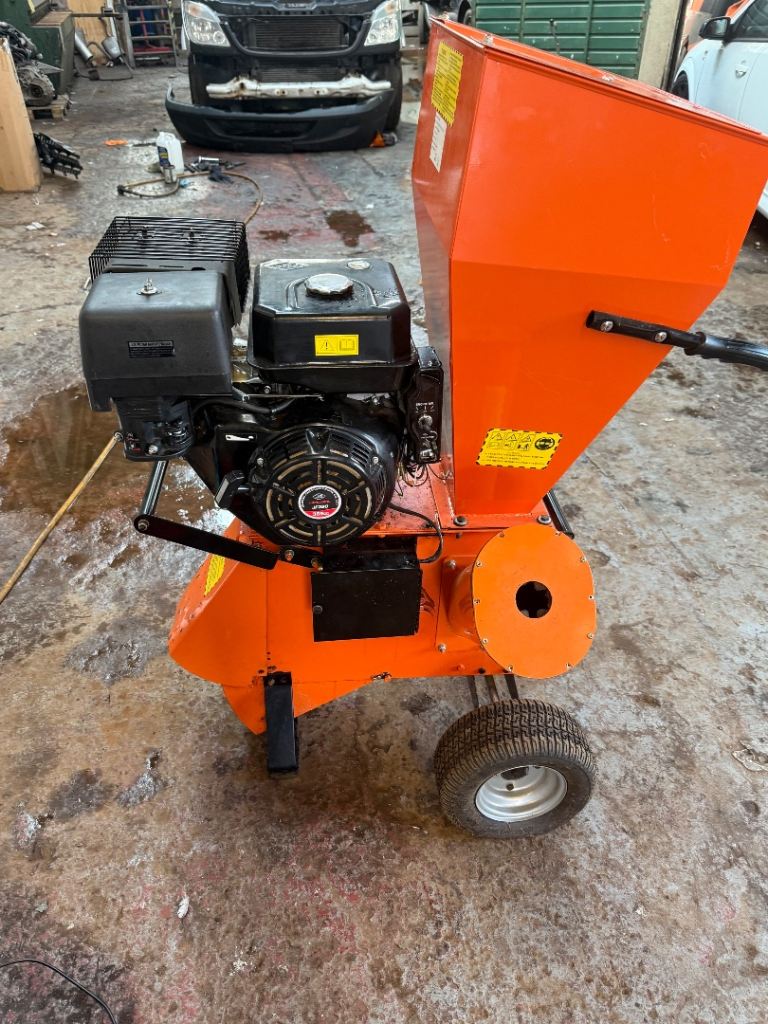 Orange Garden Shredder / Wood Chipper – Good Condition