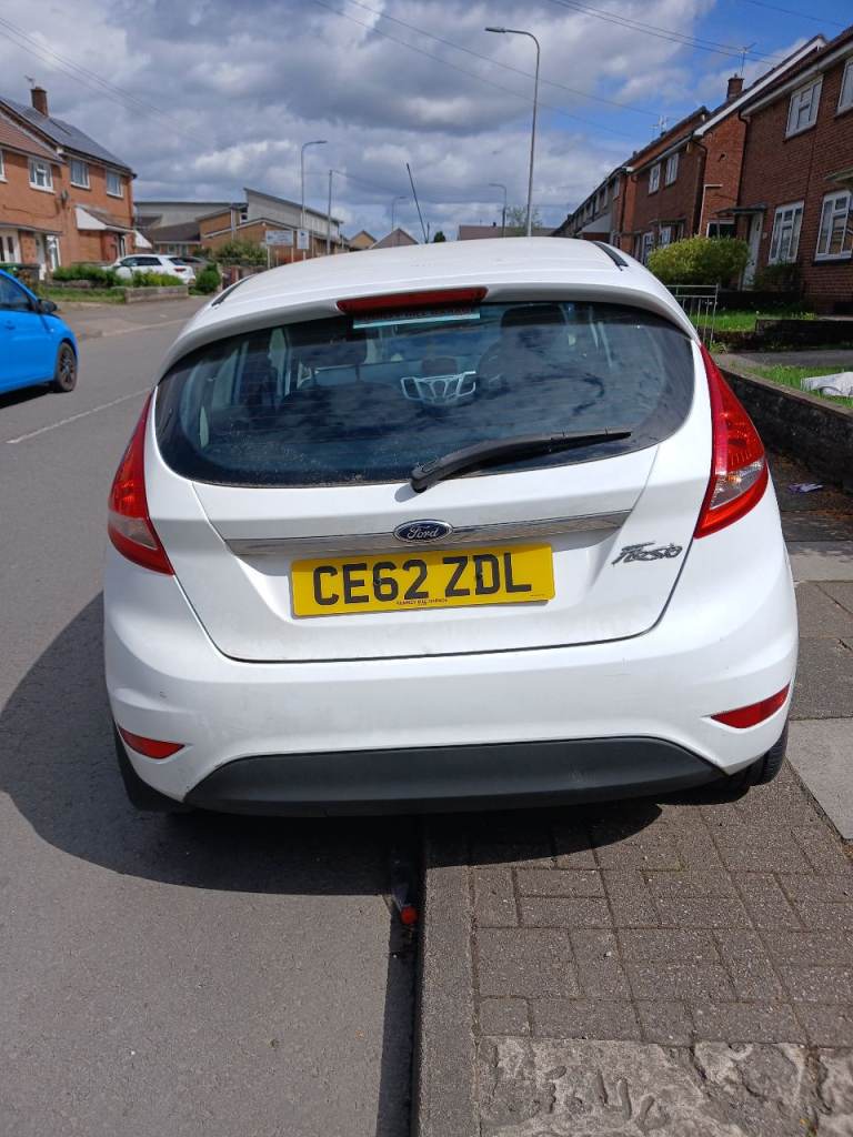 Ford, FIESTA, Hatchback, 2012, Manual, 1242 (cc), 5 doors