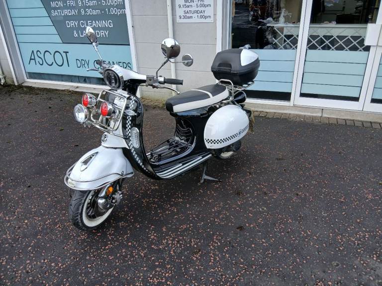 Ajs modena 125cc scooter 