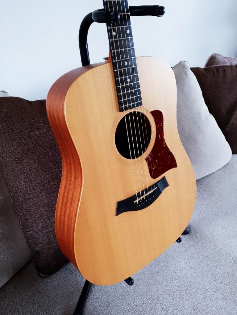 image for 2002 Taylor Acoustic - Made In The USA - Solid Spruce Top - Ebony Fretboard - Very Good Condition.