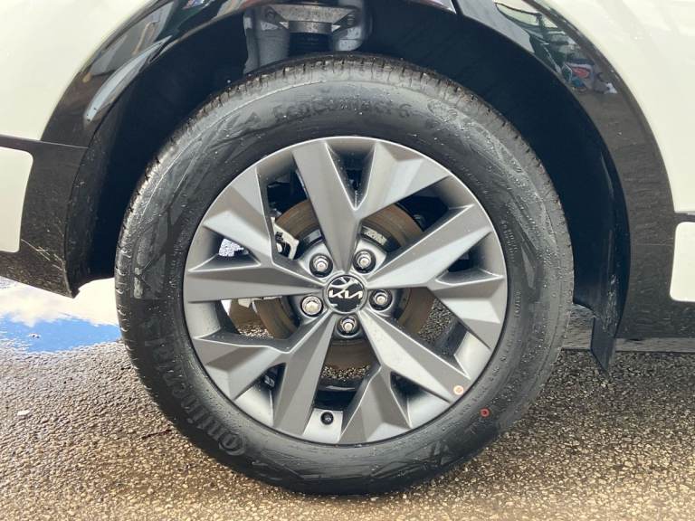 2025 Kia Sportage 1.6T GDi 207 HEV GT-Line 5dr Auto SUV PETROL/ELECTRIC Automatic