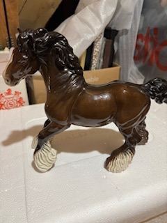 Beswick cantering shire horse 975