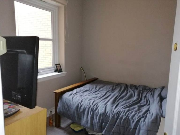 Room for rent in 4 bed 2 bath shared house