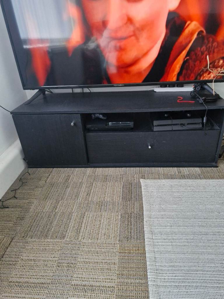 Black tv stand