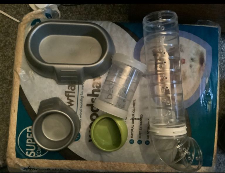 Small animal accessories 