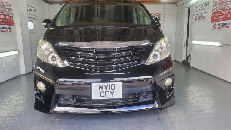 Toyota Alphard 2.4 black automatic 8 seater sunroofs fresh japanese import 2010