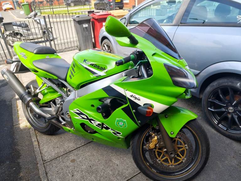 Kawasaki, Ninja ZX9R, 2003/2004 899 (cc)
