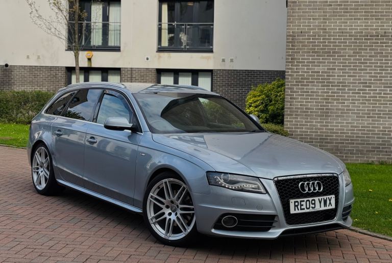 2.0 TFSI Turbo Quattro S-Line Audi A4 Estate 210 Bhp Stock
