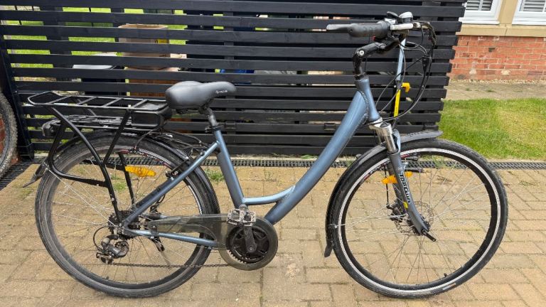 Woosh Electric bike *needs battery* parts or spares and repair 