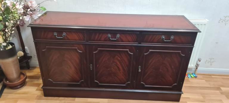 Solid wood  Sideboard 